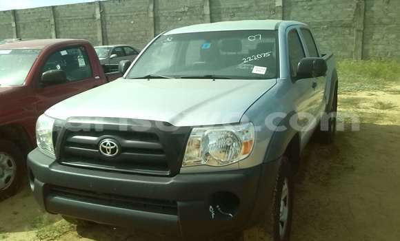 Acheter Occasion Voiture Toyota Tacoma Gris à Porto Novo, Benin Acheter Occasion Voiture Toyota Tacoma Gris à Porto Novo, Benin