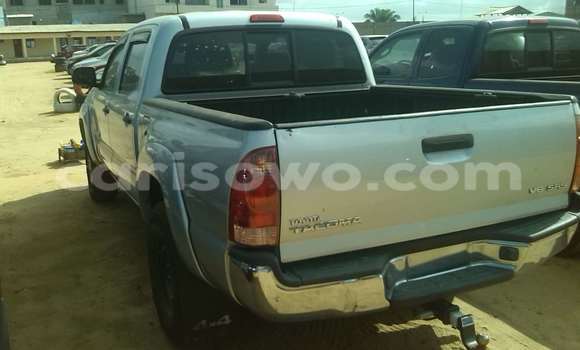 Acheter Occasion Voiture Toyota Tacoma Gris à Porto Novo, Benin Acheter Occasion Voiture Toyota Tacoma Gris à Porto Novo, Benin