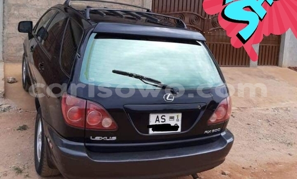 Sayi Na hannu Lexus RX 300 Black Mota in Cotonou a Benin Sayi Na hannu Lexus RX 300 Black Mota in Cotonou a Benin