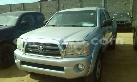 Acheter Occasion Voiture Toyota Tacoma Gris à Porto Novo, Benin Acheter Occasion Voiture Toyota Tacoma Gris à Porto Novo, Benin