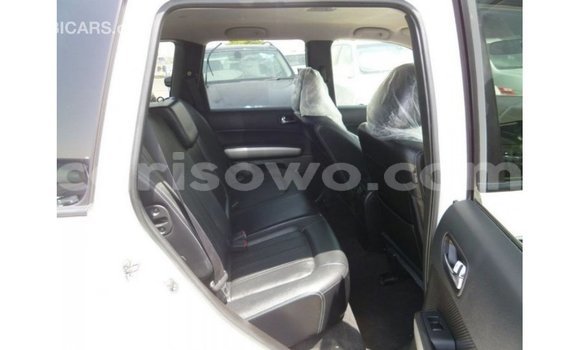 Buy Import Nissan Evalia White Truck in Import - Dubai in Benign Buy Import Nissan Evalia White Truck in Import - Dubai in Benign