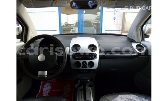 Acheter Import Voiture Volkswagen Beetle Blanc à Import - Dubai, Benin Acheter Import Voiture Volkswagen Beetle Blanc à Import - Dubai, Benin