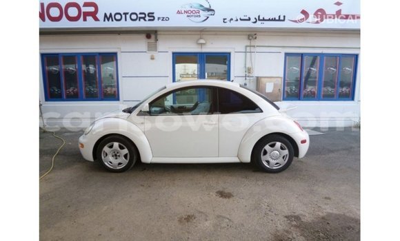 Acheter Import Voiture Volkswagen Beetle Blanc à Import - Dubai, Benin Acheter Import Voiture Volkswagen Beetle Blanc à Import - Dubai, Benin