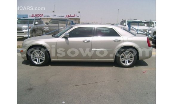 Acheter Import Voiture Chrysler 300 Beige à Import - Dubai, Benin Acheter Import Voiture Chrysler 300 Beige à Import - Dubai, Benin