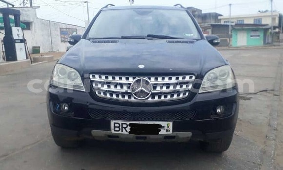 Ra Àlòkù Mercedes-Benz GL-klasse Black Ọkọ̀ in Cotonou ni Benin Ra Àlòkù Mercedes-Benz GL-klasse Black Ọkọ̀ in Cotonou ni Benin