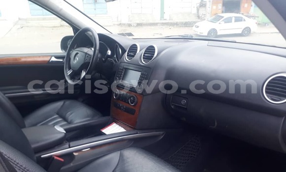 Ra Àlòkù Mercedes-Benz GL-klasse Black Ọkọ̀ in Cotonou ni Benin Ra Àlòkù Mercedes-Benz GL-klasse Black Ọkọ̀ in Cotonou ni Benin