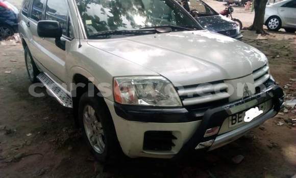 Ra Àlòkù Mitsubishi Endeavor funfun Ọkọ̀ in Cotonou ni Benin Ra Àlòkù Mitsubishi Endeavor funfun Ọkọ̀ in Cotonou ni Benin