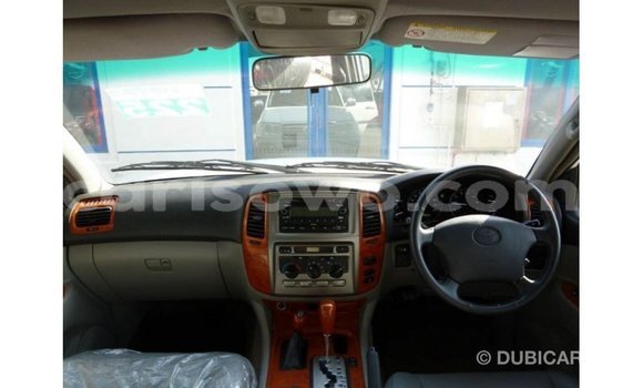 Sayi Imported Toyota Land Cruiser White Mota in Import - Dubai a Benin Sayi Imported Toyota Land Cruiser White Mota in Import - Dubai a Benin