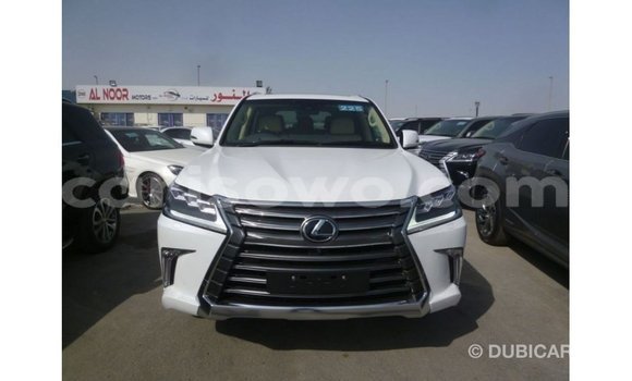 Acheter Import Voiture Lexus LX Blanc à Import - Dubai, Benin Acheter Import Voiture Lexus LX Blanc à Import - Dubai, Benin