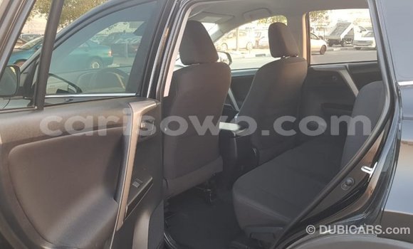 Ra Imported Toyota HiAce Black Ọkọ̀ akẹ́rù ńlá in Import - Dubai ni Benin Ra Imported Toyota HiAce Black Ọkọ̀ akẹ́rù ńlá in Import - Dubai ni Benin