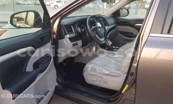 Ra Imported Toyota Highlander Miiran Ọkọ̀ in Import - Dubai ni Benin Ra Imported Toyota Highlander Miiran Ọkọ̀ in Import - Dubai ni Benin