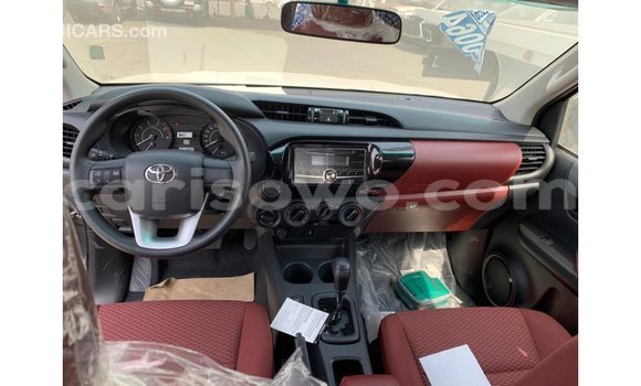 Sayi Imported Toyota Hilux Sauran Mota in Import - Dubai a Benin Sayi Imported Toyota Hilux Sauran Mota in Import - Dubai a Benin