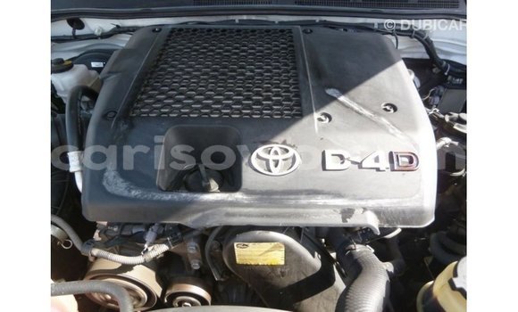 Acheter Import Voiture Toyota Hilux Blanc à Import - Dubai, Benin Acheter Import Voiture Toyota Hilux Blanc à Import - Dubai, Benin