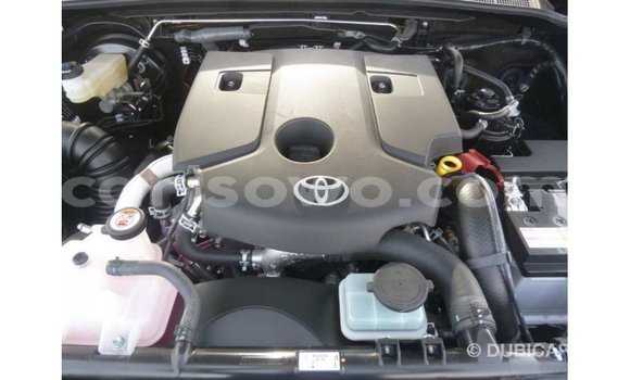 Sayi Imported Toyota Hilux Black Mota in Import - Dubai a Benin Sayi Imported Toyota Hilux Black Mota in Import - Dubai a Benin