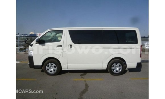 Ra Imported Toyota Hiace funfun Ọkọ̀ in Import - Dubai ni Benin Ra Imported Toyota Hiace funfun Ọkọ̀ in Import - Dubai ni Benin