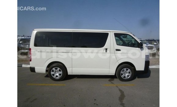Acheter Import Voiture Toyota Hiace Blanc à Import - Dubai, Benin Acheter Import Voiture Toyota Hiace Blanc à Import - Dubai, Benin
