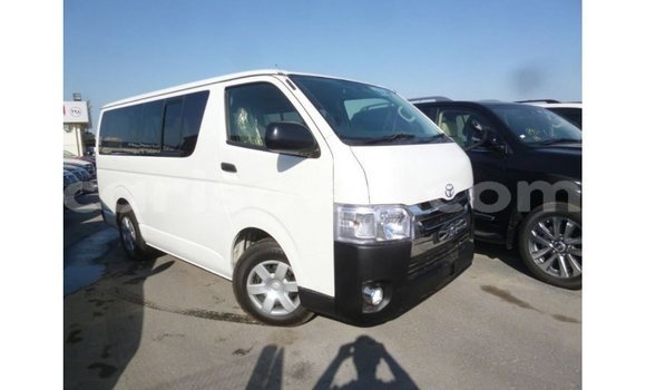 Sayi Imported Toyota Hiace White Mota in Import - Dubai a Benin Sayi Imported Toyota Hiace White Mota in Import - Dubai a Benin