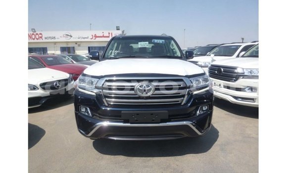 Sayi Imported Toyota Land Cruiser Blue Mota in Import - Dubai a Benin Sayi Imported Toyota Land Cruiser Blue Mota in Import - Dubai a Benin