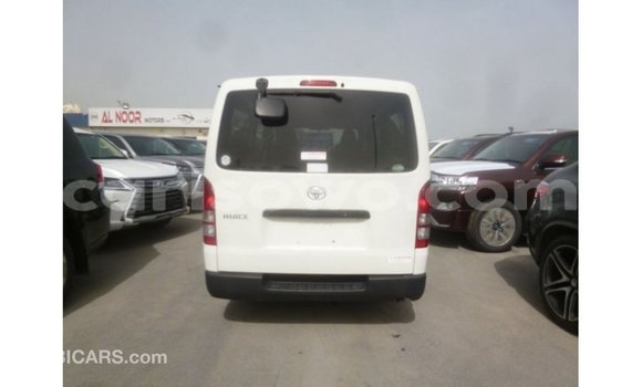 Ra Imported Toyota Hiace funfun Ọkọ̀ in Import - Dubai ni Benin Ra Imported Toyota Hiace funfun Ọkọ̀ in Import - Dubai ni Benin