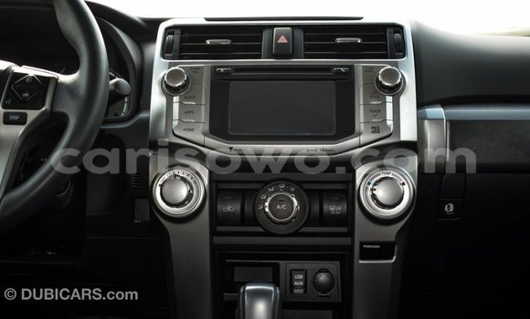 Acheter Import Utilitaire Toyota HiAce Autre à Import - Dubai, Benin Acheter Import Utilitaire Toyota HiAce Autre à Import - Dubai, Benin