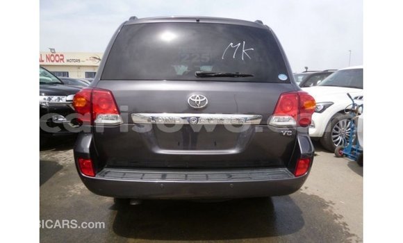 Acheter Import Voiture Toyota Land Cruiser Autre à Import - Dubai, Benin Acheter Import Voiture Toyota Land Cruiser Autre à Import - Dubai, Benin