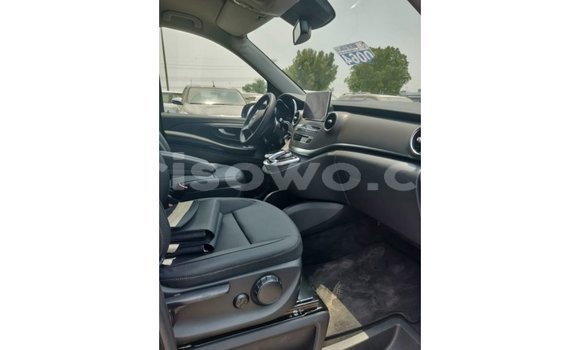 Sayi Imported Mercedes-Benz 250 Black Mota in Import - Dubai a Benin Sayi Imported Mercedes-Benz 250 Black Mota in Import - Dubai a Benin