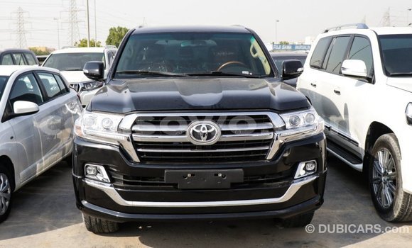 Acheter Import Voiture Toyota Land Cruiser Noir à Import - Dubai, Benin Acheter Import Voiture Toyota Land Cruiser Noir à Import - Dubai, Benin