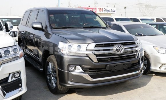 Ra Imported Toyota Land Cruiser Black Ọkọ̀ in Import - Dubai ni Benin Ra Imported Toyota Land Cruiser Black Ọkọ̀ in Import - Dubai ni Benin