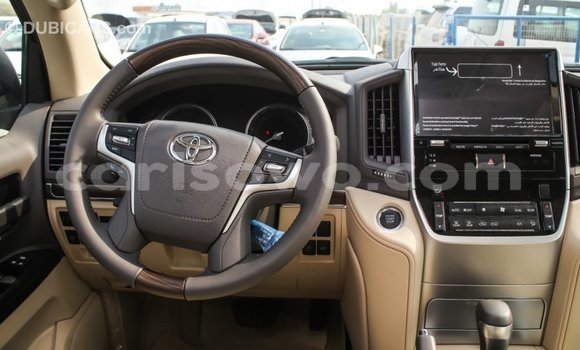 Ra Imported Toyota Land Cruiser Miiran Ọkọ̀ in Import - Dubai ni Benin Ra Imported Toyota Land Cruiser Miiran Ọkọ̀ in Import - Dubai ni Benin