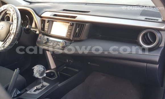 Acheter Import Utilitaire Toyota HiAce Bleu à Import - Dubai, Benin Acheter Import Utilitaire Toyota HiAce Bleu à Import - Dubai, Benin