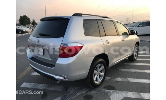 Sayi Imported Toyota Highlander Sauran Mota in Import - Dubai a Benin Sayi Imported Toyota Highlander Sauran Mota in Import - Dubai a Benin
