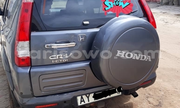 Sayi Na hannu Honda CR–V Azurfa Mota in Cotonou a Benin Sayi Na hannu Honda CR–V Azurfa Mota in Cotonou a Benin