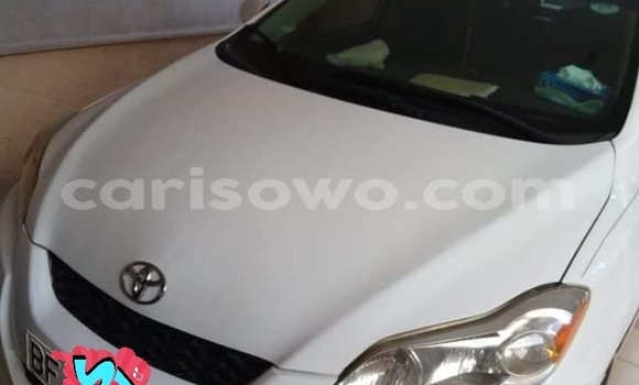 Sayi Na hannu Toyota Matrix White Mota in Cotonou a Benin Sayi Na hannu Toyota Matrix White Mota in Cotonou a Benin