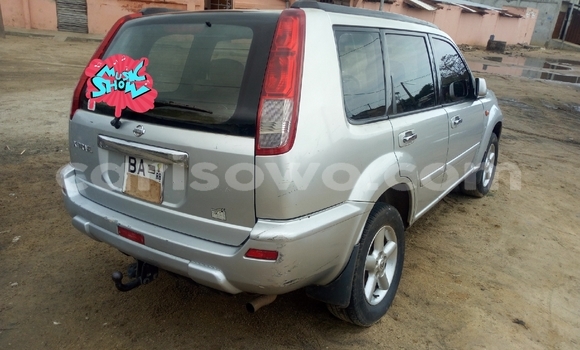 Acheter Occasion Voiture Nissan X–Trail Gris à Cotonou, Benin Acheter Occasion Voiture Nissan X–Trail Gris à Cotonou, Benin