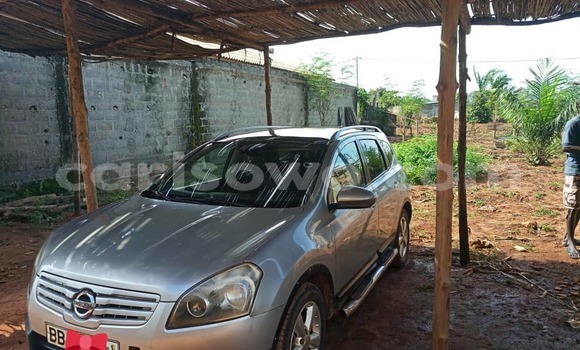 Sayi Na hannu Nissan Qashqai Azurfa Mota in Cotonou a Benin Sayi Na hannu Nissan Qashqai Azurfa Mota in Cotonou a Benin