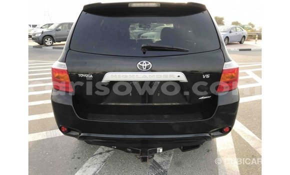 Acheter Import Voiture Toyota Highlander Noir à Import - Dubai, Benin Acheter Import Voiture Toyota Highlander Noir à Import - Dubai, Benin