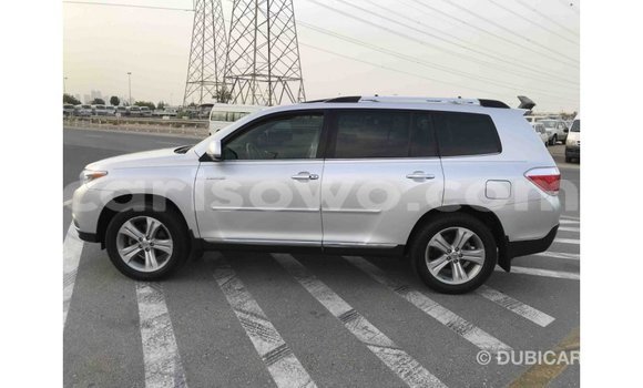 Buy Import Toyota Highlander Other Car in Import - Dubai in Benign Buy Import Toyota Highlander Other Car in Import - Dubai in Benign