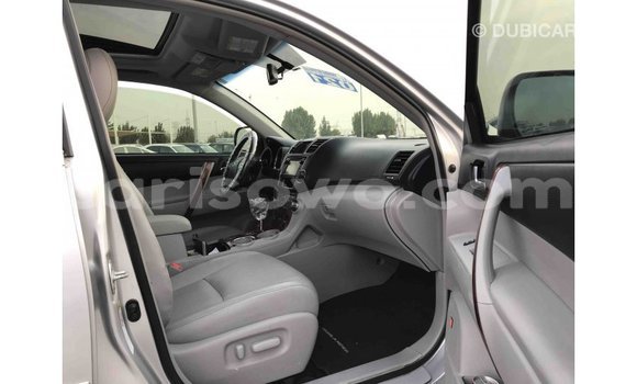 Buy Import Toyota Highlander Other Car in Import - Dubai in Benign Buy Import Toyota Highlander Other Car in Import - Dubai in Benign