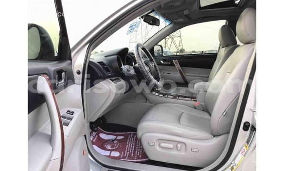 Buy Import Toyota Highlander Other Car in Import - Dubai in Benign Buy Import Toyota Highlander Other Car in Import - Dubai in Benign