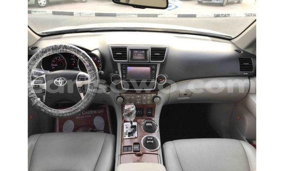Buy Import Toyota Highlander Other Car in Import - Dubai in Benign Buy Import Toyota Highlander Other Car in Import - Dubai in Benign
