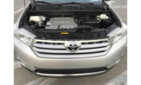 Buy Import Toyota Highlander Other Car in Import - Dubai in Benign Buy Import Toyota Highlander Other Car in Import - Dubai in Benign