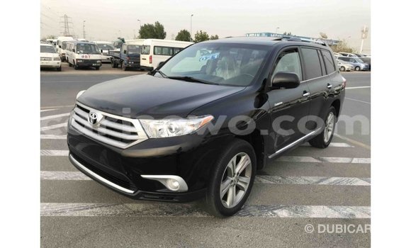 Acheter Import Voiture Toyota Highlander Noir à Import - Dubai, Benin Acheter Import Voiture Toyota Highlander Noir à Import - Dubai, Benin
