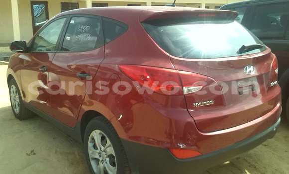 Acheter Occasion Voiture Hyundai Tucson Rouge à Porto Novo, Benin Acheter Occasion Voiture Hyundai Tucson Rouge à Porto Novo, Benin