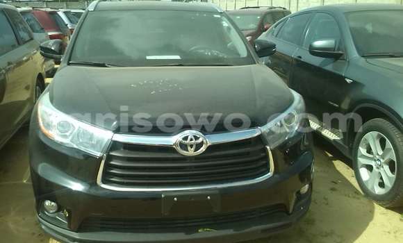 Acheter Occasion Voiture Toyota Highlander Noir à Porto Novo, Benin Acheter Occasion Voiture Toyota Highlander Noir à Porto Novo, Benin