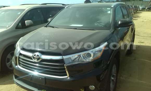 Acheter Occasion Voiture Toyota Highlander Noir à Porto Novo, Benin Acheter Occasion Voiture Toyota Highlander Noir à Porto Novo, Benin