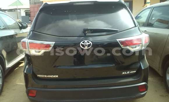 Acheter Occasion Voiture Toyota Highlander Noir à Porto Novo, Benin Acheter Occasion Voiture Toyota Highlander Noir à Porto Novo, Benin