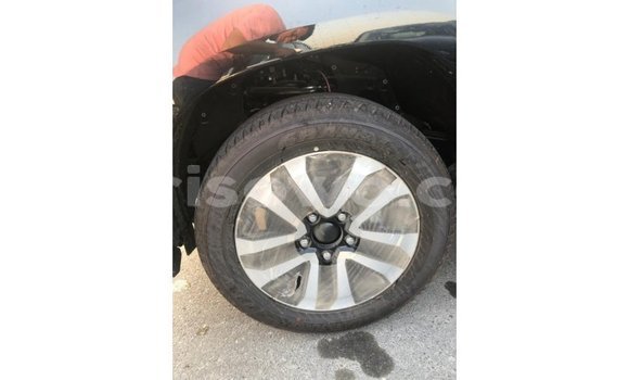 Acheter Import Voiture Toyota Land Cruiser Noir à Import - Dubai, Benin Acheter Import Voiture Toyota Land Cruiser Noir à Import - Dubai, Benin