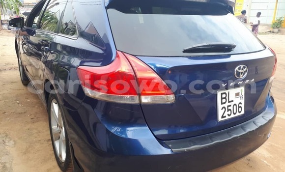 Ra Àlòkù Toyota Venza Blue Ọkọ̀ in Cotonou ni Benin Ra Àlòkù Toyota Venza Blue Ọkọ̀ in Cotonou ni Benin