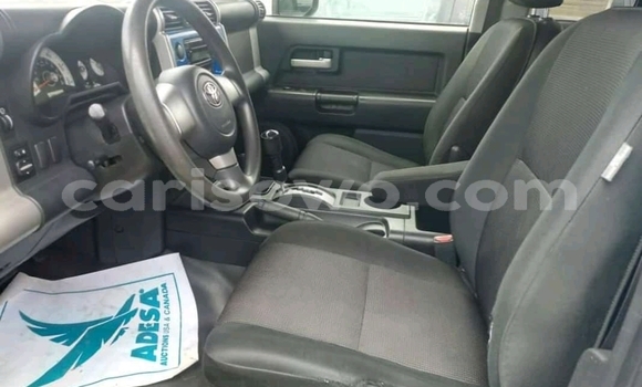 Buy Import Toyota FJ Cruiser Blue Car in Cotonou in Benign Buy Import Toyota FJ Cruiser Blue Car in Cotonou in Benign