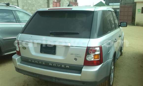 Acheter Occasion Voiture Land Rover Range Rover Gris à Porto Novo, Benin Acheter Occasion Voiture Land Rover Range Rover Gris à Porto Novo, Benin